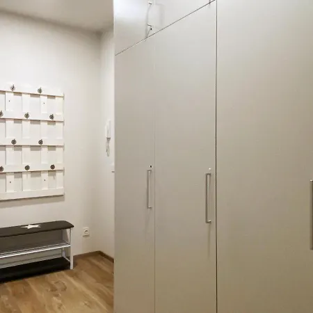 3 Kolory - W Mieszkaniu Wspoldzielonym Warsaw