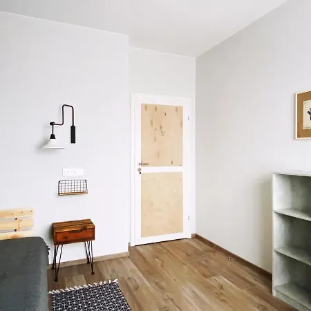 3 Kolory - W Mieszkaniu Wspoldzielonym Séjour chez l'habitant Varsovie
